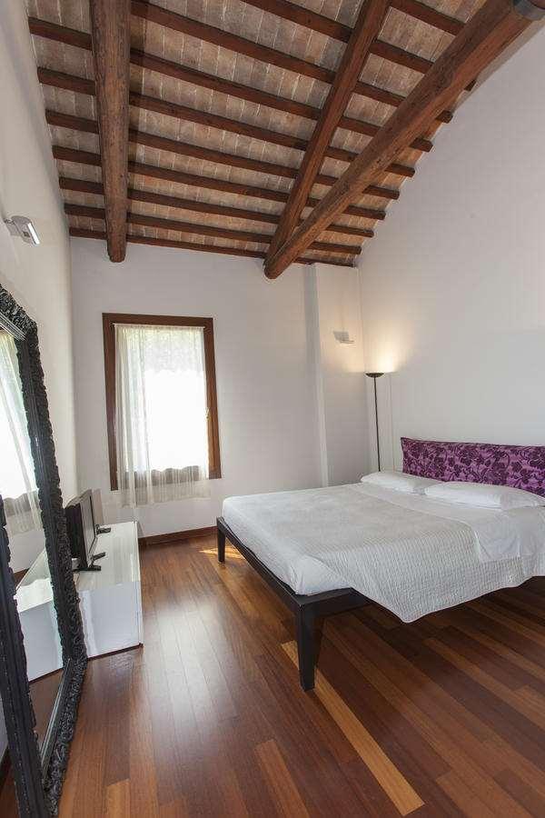 Villa Moro Lin Design Apartments Mestre Chambre photo